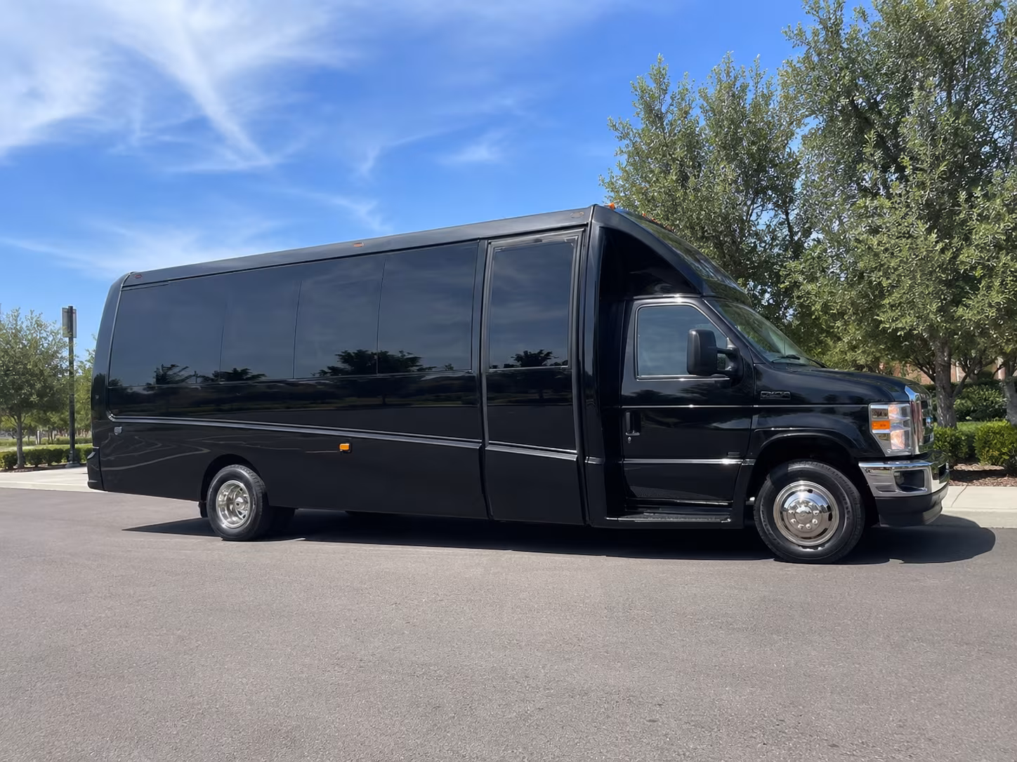 bus rentals for bands performers and touring groups in yuma