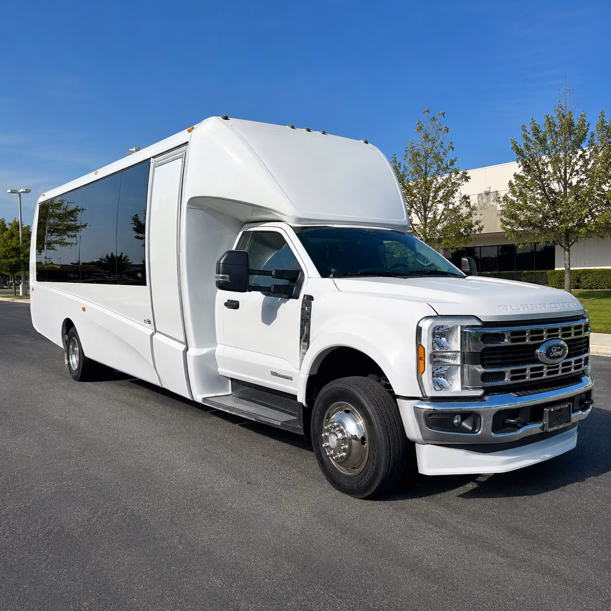 corporate and convention shuttle buses in yuma