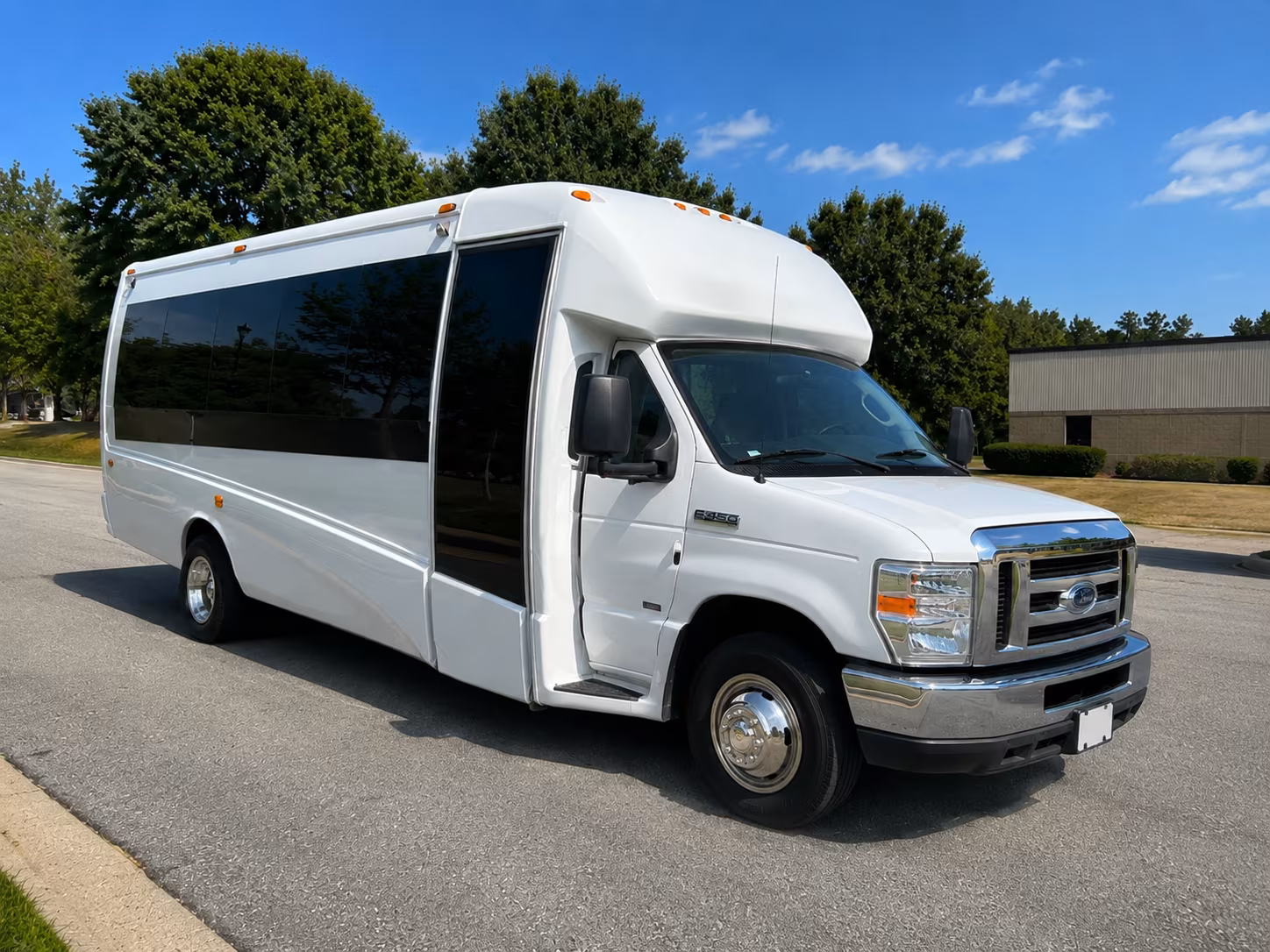 employee shuttle buses for yuma s agricultural and industrial workforce