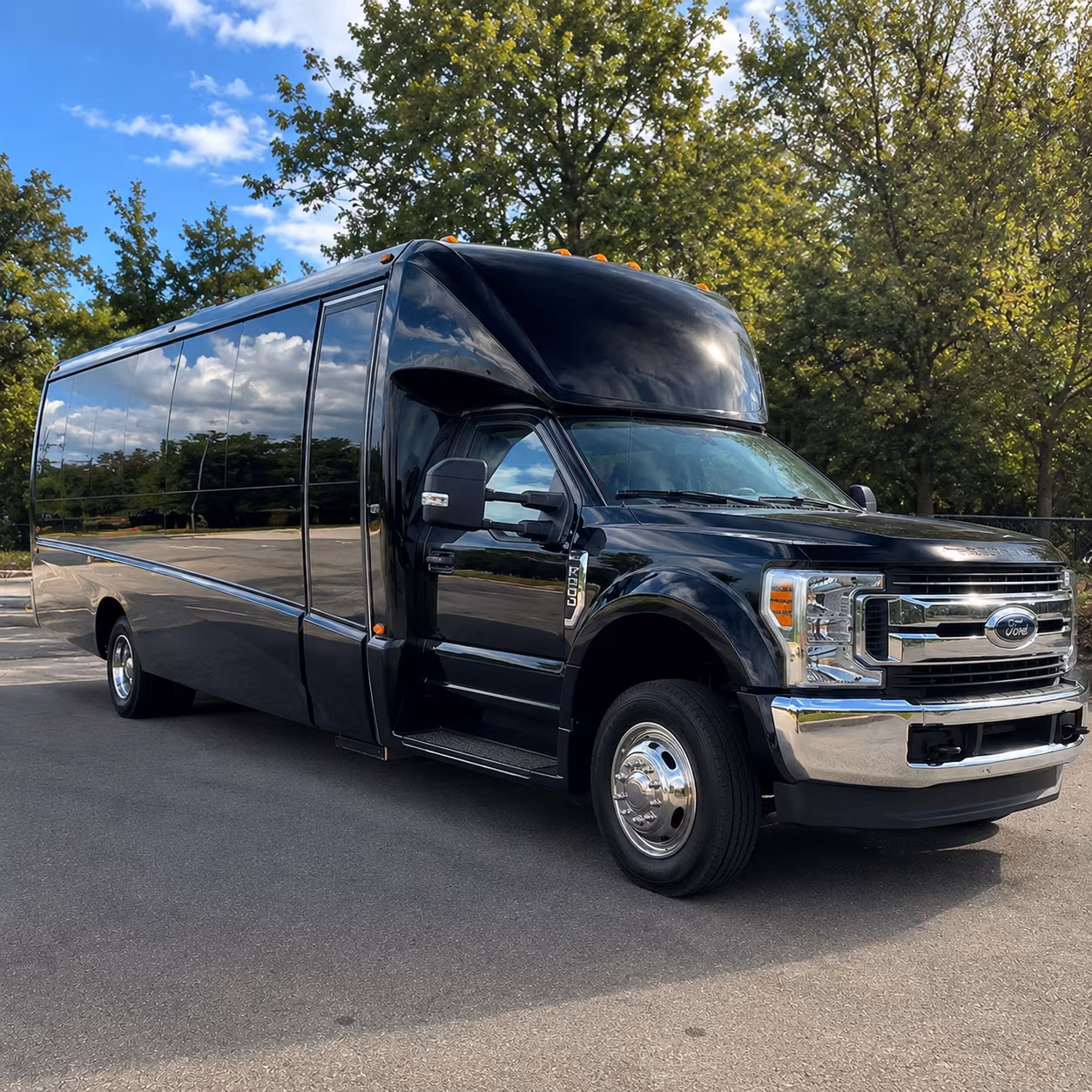 fan buses to spring training games across the cactus league from yuma