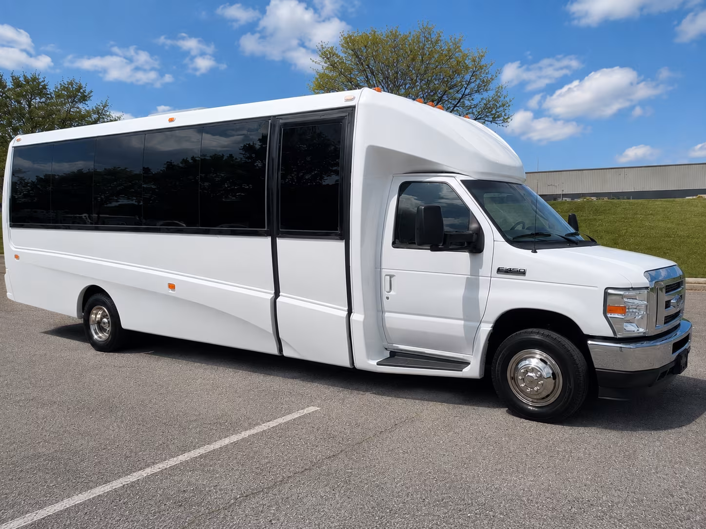 hotel to venue shuttle buses for yuma business travel