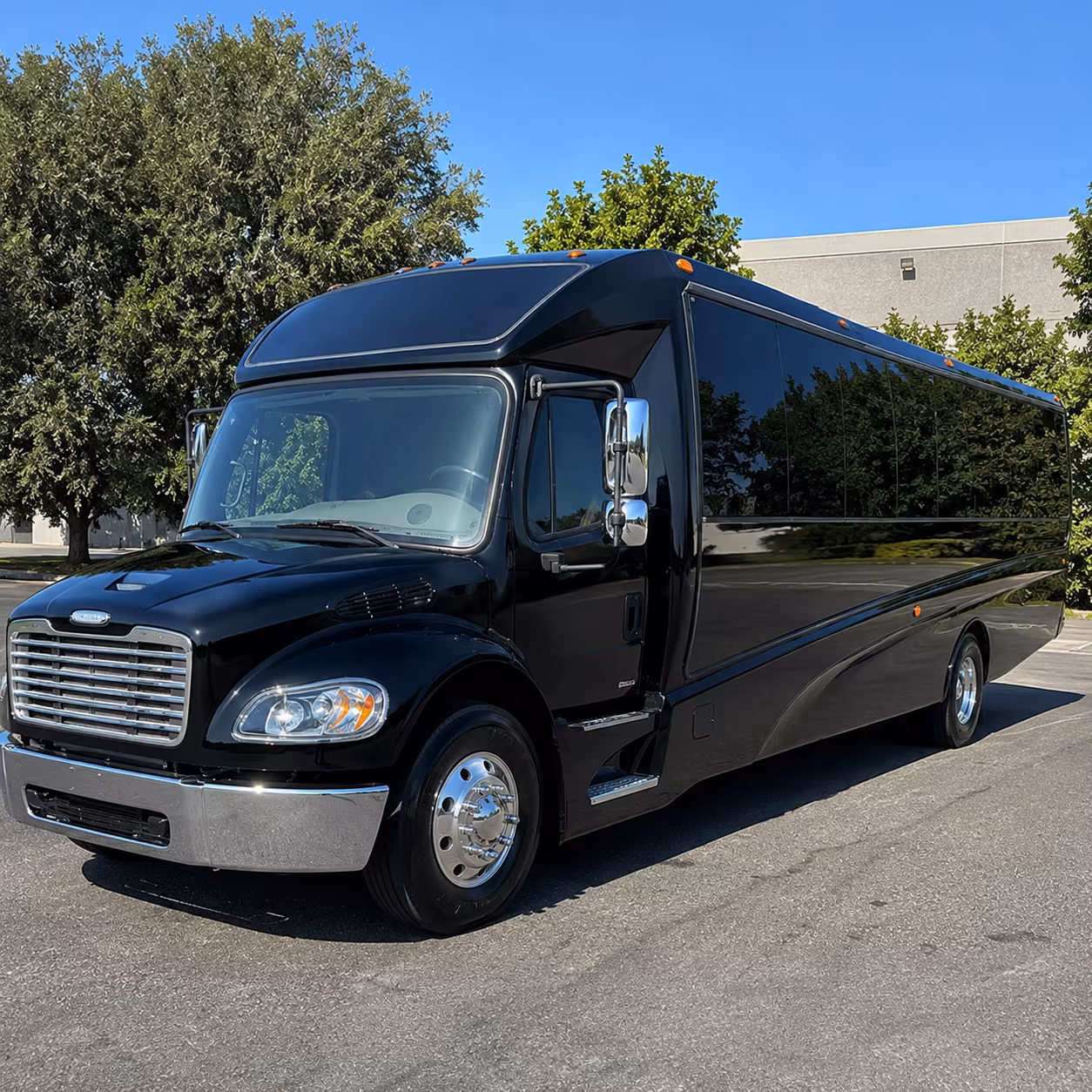 yuma 18 passenger minibus