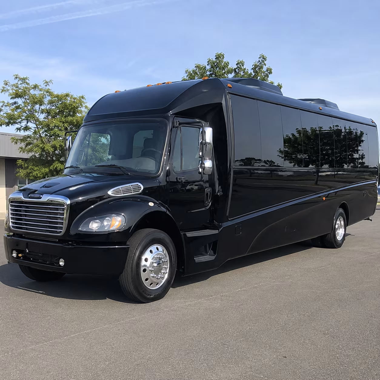 yuma 30 passenger minibus